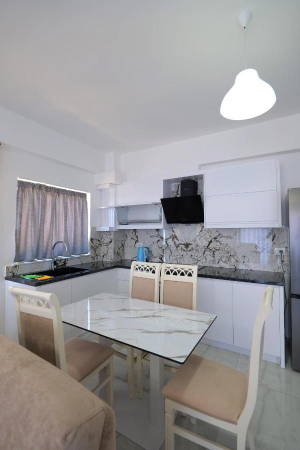 Arijons Apartments Saranda Kültér fotó